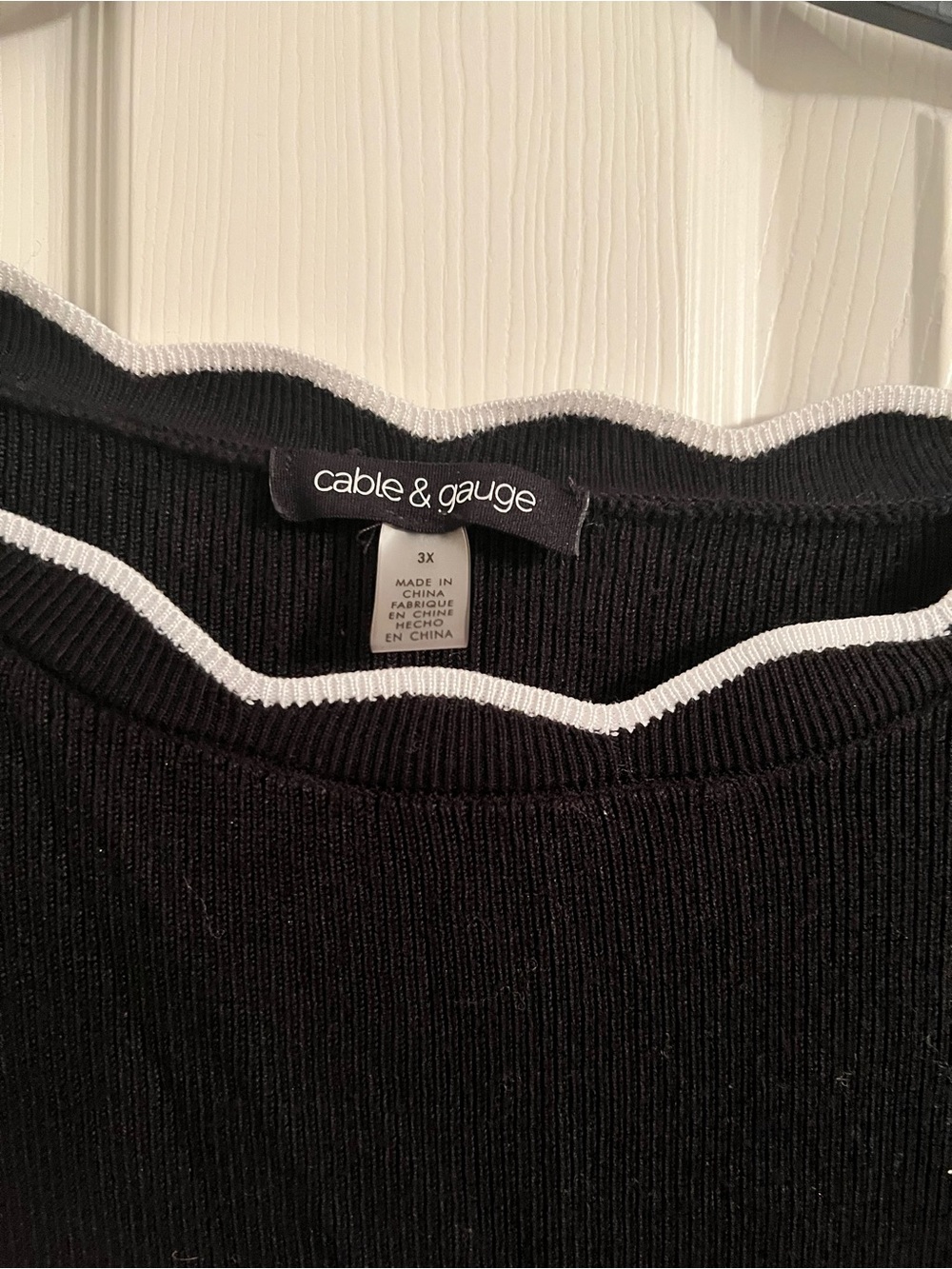 Cable & Gauge Black Scoop-Neck Sweater with White Scalloped Trim - Picture 3 of 5